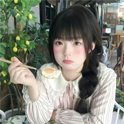 我的同桌是校花